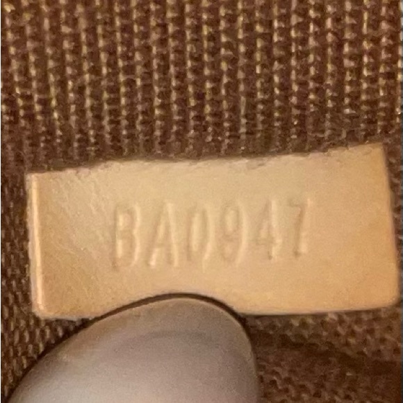 SOLD-Authentic Louis Vuitton Monogram Alma - Picture 6 of 6